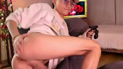 Snapshot of mr_evan1 chatting on 02.26.25 Mr Evans online show from 02.26.25