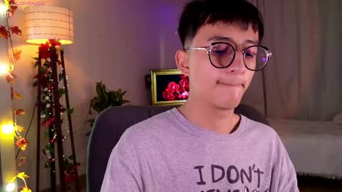 Snapshot of mr_evan1 chatting on 02.28.25 Mr Evans online show from 02.28.25