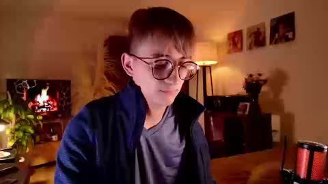 Snapshot of mr_evan1 chatting on 09.10.25 Mr Evans online show from 09.10.25