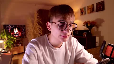 Snapshot of mr_evan1 chatting on 09.17.25 Mr Evans online show from 09.17.25