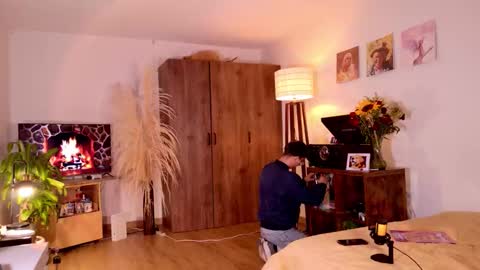 Snapshot of mr_evan1 chatting on 09.24.25 Mr Evans online show from 09.24.25