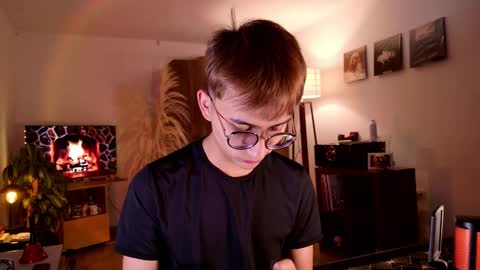 Snapshot of mr_evan1 chatting on 11.02.25 Mr Evans online show from 11.02.25