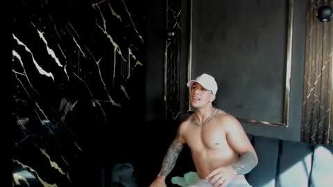 mr_maximo online show from 11.25.25