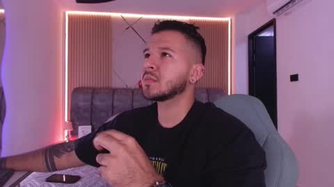 MIKEE online show from 03.03.26