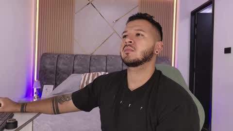 MIKEE online show from 05.06.26