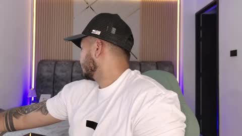 MIKEE online show from 05.16.26