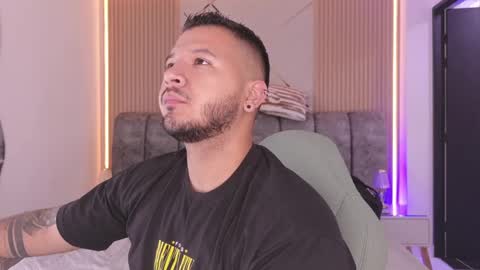 MIKEE online show from 05.22.26