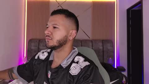 MIKEE online show from 05.28.26
