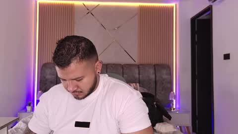 MIKEE online show from 05.31.26