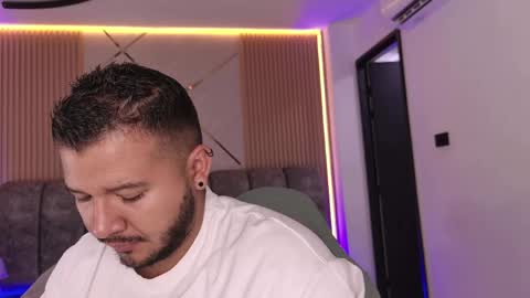 MIKEE online show from 06.02.26