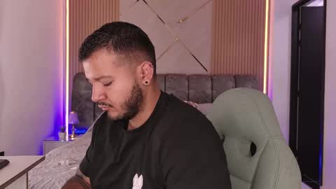 MIKEE online show from 06.05.26