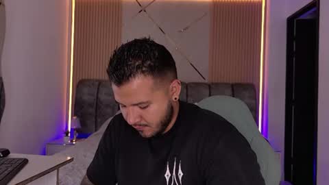 MIKEE online show from 06.17.26