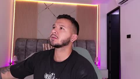 MIKEE online show from 06.18.26