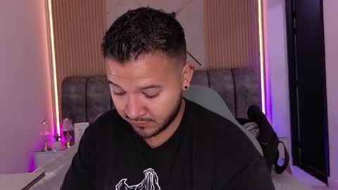 MIKEE online show from 06.24.26