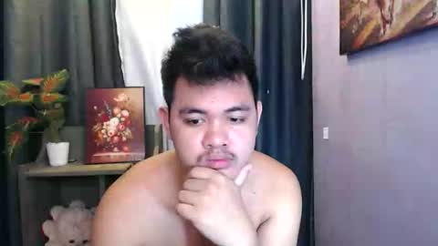 Snapshot of mr_olivercummerx chatting on 09.24.25 mr_olivercummerx online show from 09.24.25