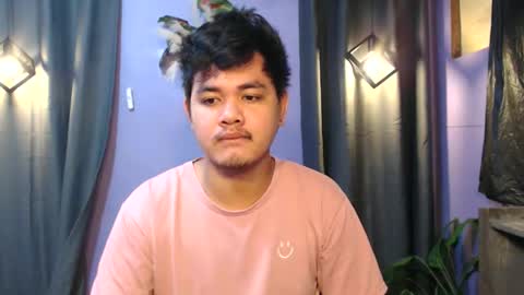 Snapshot of mr_olivercummerx chatting on 10.31.25 mr_olivercummerx online show from 10.31.25