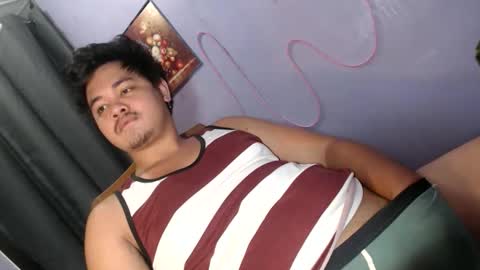 Snapshot of mr_olivercummerx chatting on 05.27.26 mr_olivercummerx online show from 05.27.26