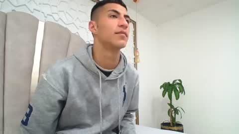 Mr Porn  online show from 06.17.26