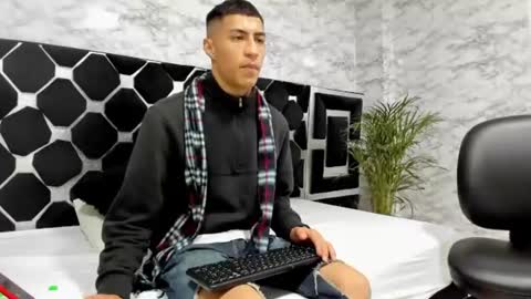 Mr Porn  online show from 06.19.26