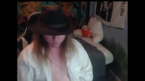 mr_strawberry online show from 10.05.25