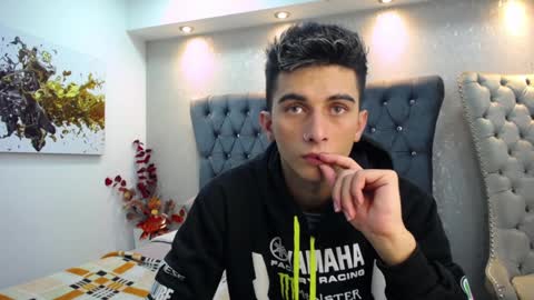 Snapshot of mr_williseo chatting on 12.03.24 williseo online show from 12.03.24