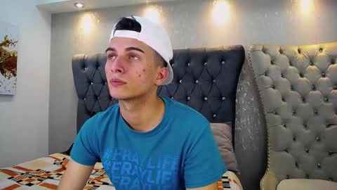 Snapshot of mr_williseo chatting on 02.25.25 williseo online show from 02.25.25