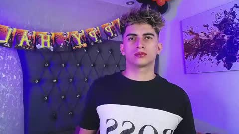 Snapshot of mr_williseo chatting on 10.14.25 williseo online show from 10.14.25