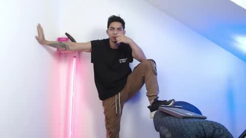 Alpha LATINO online show from 04.21.26