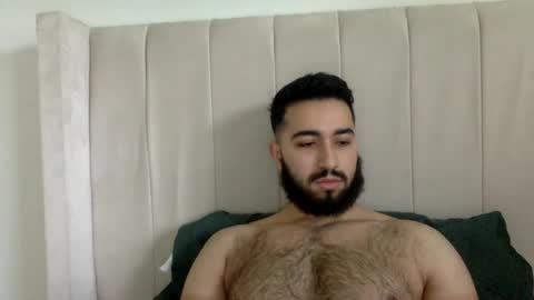 Snapshot of mrarabdaddy chatting on 06.19.26 mrarabdaddy online show from 06.19.26