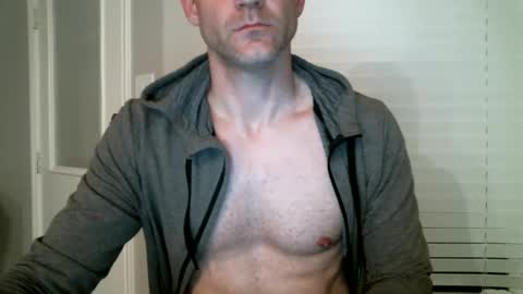 Snapshot of mrasstastix chatting on 03.08.25 MrAsstastix online show from 03.08.25