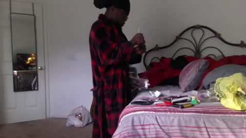 MrBigDThomas online show from 10.04.25