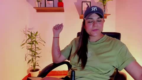 Laura online show from 01.22.25