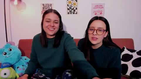 Laura online show from 05.04.26