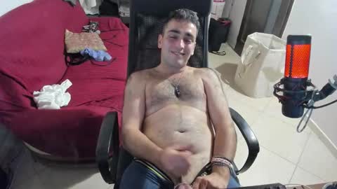 Snapshot of mrclean_97 chatting on 09.28.25 GoodBoy online show from 09.28.25