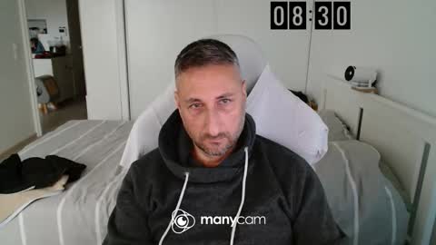 Snapshot of mrdr0o0o chatting on 11.21.25 mrdr0o0o online show from 11.21.25