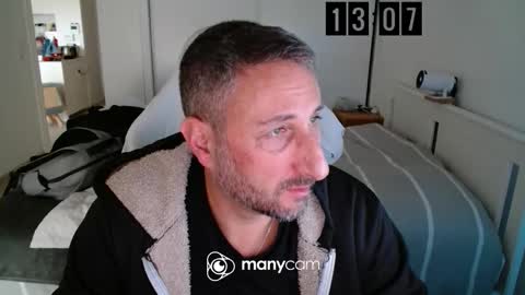 Snapshot of mrdr0o0o chatting on 11.26.25 mrdr0o0o online show from 11.26.25