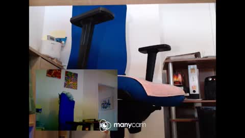 Snapshot of mrduplo1975 chatting on 06.18.26 MrJohnsen1975 online show from 06.18.26