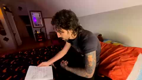 Snapshot of mrfanceypants chatting on 10.12.25 mrfanceypants online show from 10.12.25