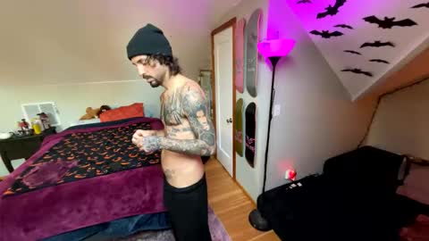 Snapshot of mrfanceypants chatting on 11.08.25 mrfanceypants online show from 11.08.25