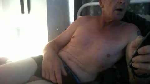 mrgray11xxx aussie online show from 09.28.25