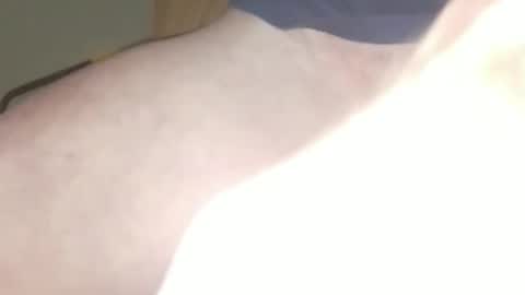 Snapshot of mrhrsex chatting on 04.05.26 MrBiSexy online show from 04.05.26