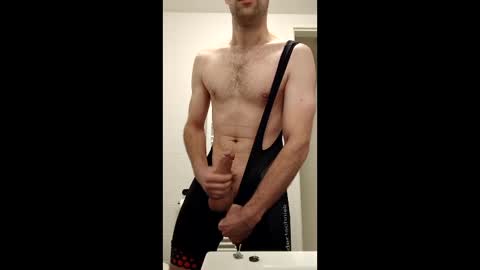 Snapshot of mrhuffelthehedgehog chatting on 02.25.26 mrhuffelthehedgehog online show from 02.25.26