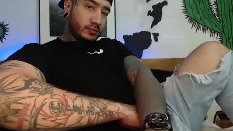 Snapshot of mrmanny__ chatting on 12.12.24 mrmanny__ online show from 12.12.24