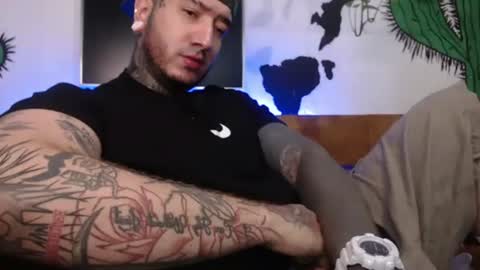 Snapshot of mrmanny__ chatting on 10.07.25 mrmanny__ online show from 10.07.25