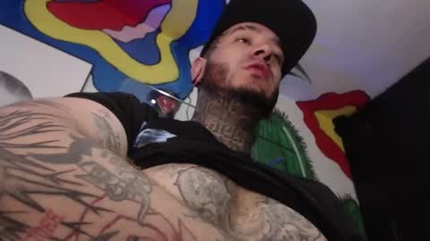 Snapshot of mrmanny__ chatting on 10.26.25 mrmanny__ online show from 10.26.25