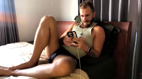 Snapshot of mrmaxiy chatting on 10.13.25 Max online show from 10.13.25