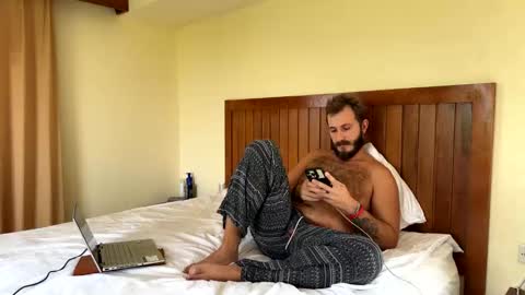 Snapshot of mrmaxiy chatting on 03.26.26 Max online show from 03.26.26