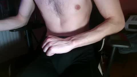 Snapshot of mrrogu3 chatting on 02.25.26 MrRogue online show from 02.25.26