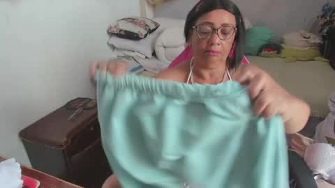 mrs_mommy online show from 03.20.26