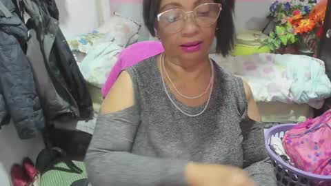 mrs_mommy online show from 05.12.26
